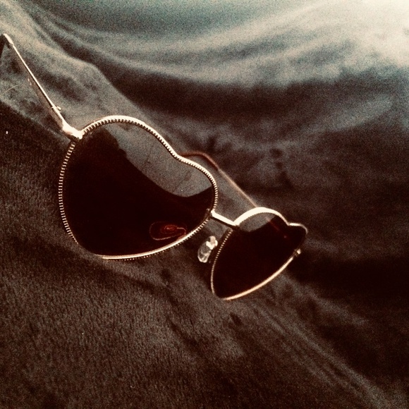 Tinted Heart Shaped Sunglasses - Picture 2 of 5